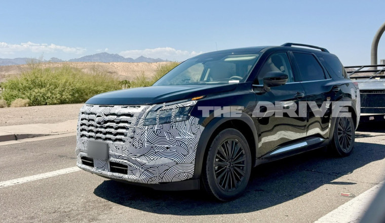 This Is Our First Glimpse of the 2026 Nissan Pathfinder