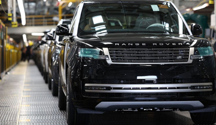 Used car expert names three astonishing vehicles you can buy for price of one Range Rover