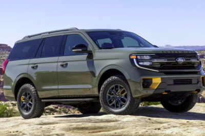 2025 Ford Expedition Review: Traditional American Full-Size SUV with Modern Features