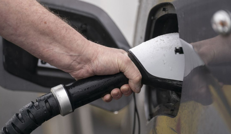 EV asking price slashed for more new motors as Electric Car Grant grows