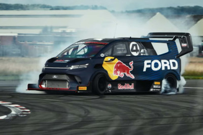 Ford Just Beat the Mustang GTD's Nürburgring Lap Time... With a Van