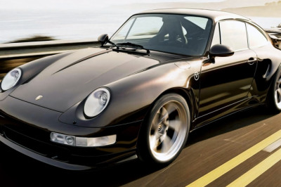 Porsche 911 Purists Might Need Therapy After Seeing This 993 Conversion