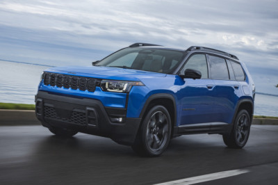 2026 Jeep Cherokee Blends Macho Looks With A Standard 37-MPG Hybrid Powertrain For $36,995