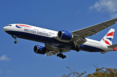 British Airways Pilot Suspended For Leaving Cockpit Door Open So His Family Could Watch Him Fly