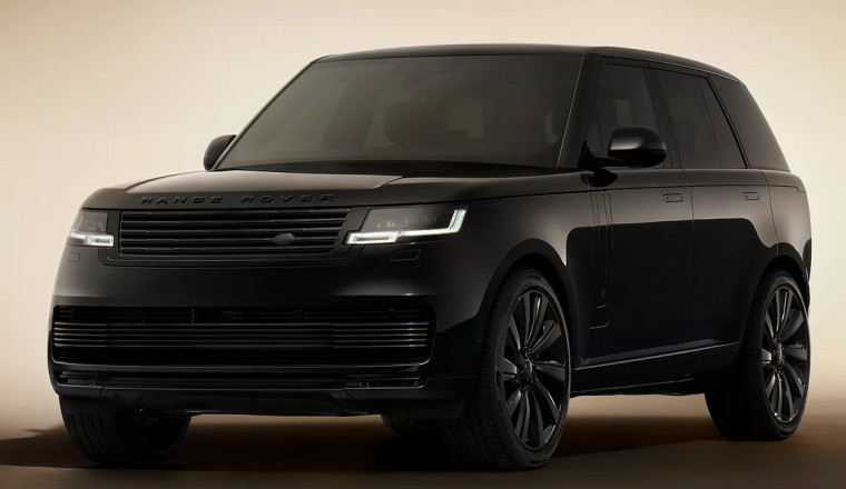 2025 Land Rover Range Rover Review: Effortless Luxury Meets All-Terrain Mastery