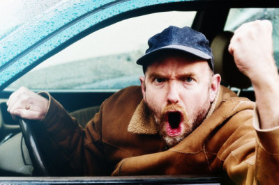 Brits warned 'most annoying habit' in traffic could leave you with £1,000 fine