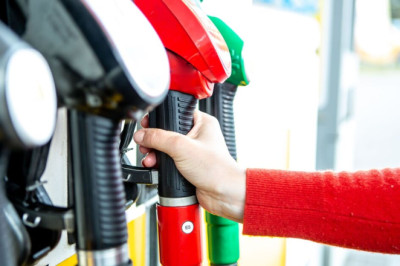Drivers told to avoid petrol stations around this time of the day over price hike fears