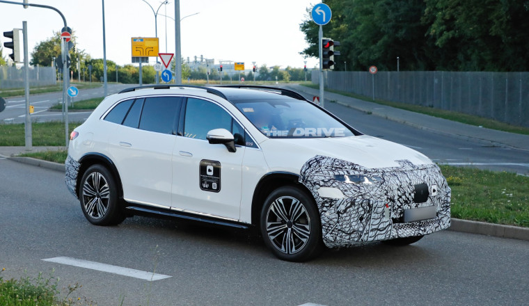 Here’s Our First Look at What May Be the Last Mercedes EQS SUV