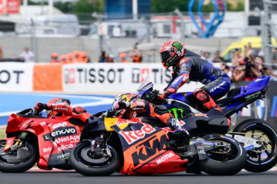 Marquez wins Hungary sprint, Quartararo causes start chaos