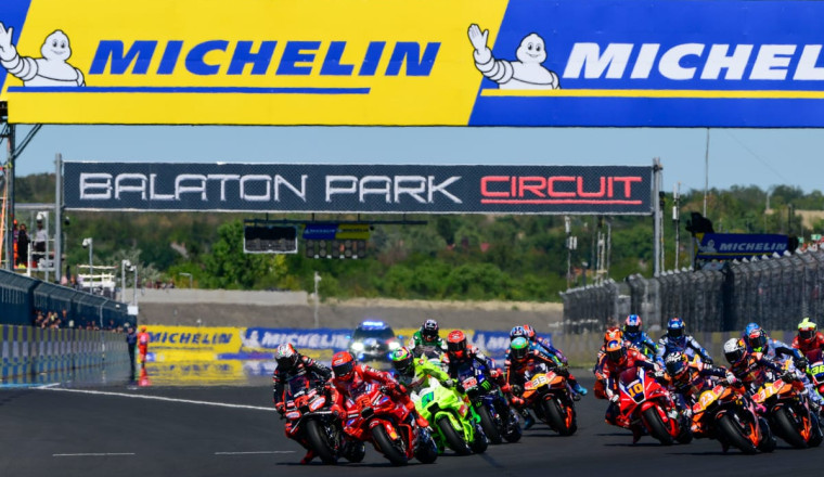 Marquez wins seventh straight MotoGP grand prix despite Bezzecchi clash