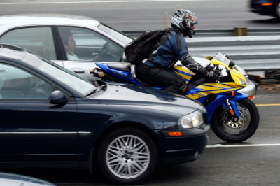 Every State Where Motorcycle Lane Filtering Is Legal