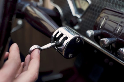 This 1930s Gearbox Let You Shift Before You Needed To