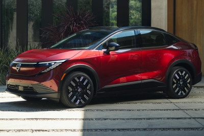 Here’s Why Canadians Pay More For The Nissan Leaf Than Americans