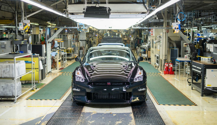 Very last Nissan GT-R rolls off production line