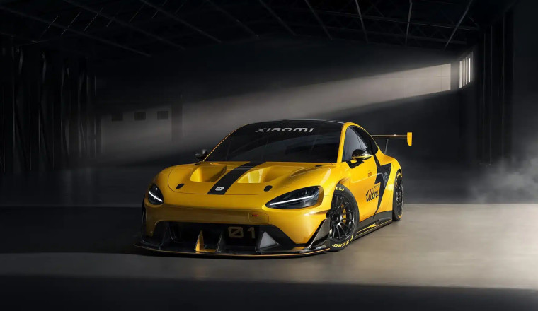 Ferrari's Surprise: The Xiaomi SU7 Ultra Crashes Maranello's EV Party