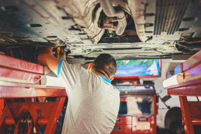 Missing Suspension Parts and Absent Wipers: Strange but Real Reasons Cars Fail Their MOTs
