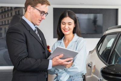 Car salesperson says leave family at home when going to dealership