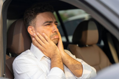 Drivers urged to avoid one error that 'damages windscreen and hinders safety'
