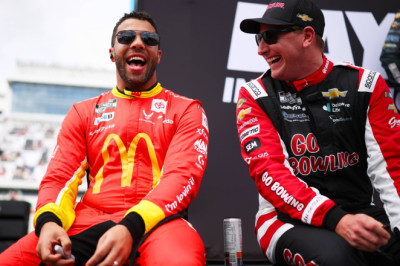 Fact Check: Bubba Wallace wants NASCAR to ban the white flag?