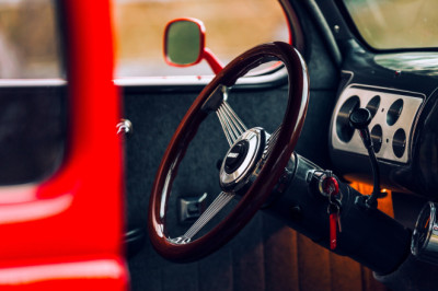 This Is The Last American Car You Could Buy With A 3-On-The-Tree