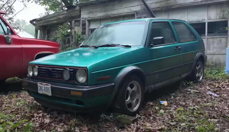 Watch This Abandoned GTI Get Its First Wash In a Decade