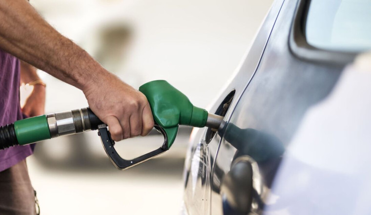 Drivers issued 30-day warning over fuel in petrol and diesel cars