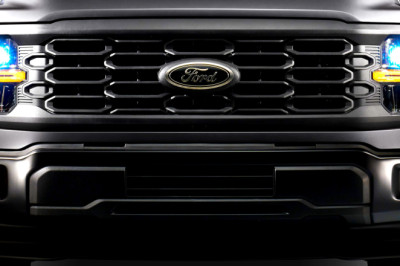 Drivers Say Ford’s V8 Is Guzzling Oil Faster Than Gasoline