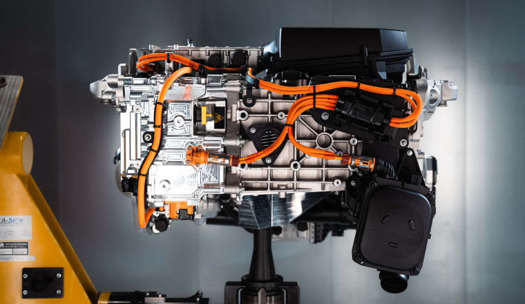 Hydrogen Isn't Dead: BMW Introduces Its Next-Generation Fuel-Cell System