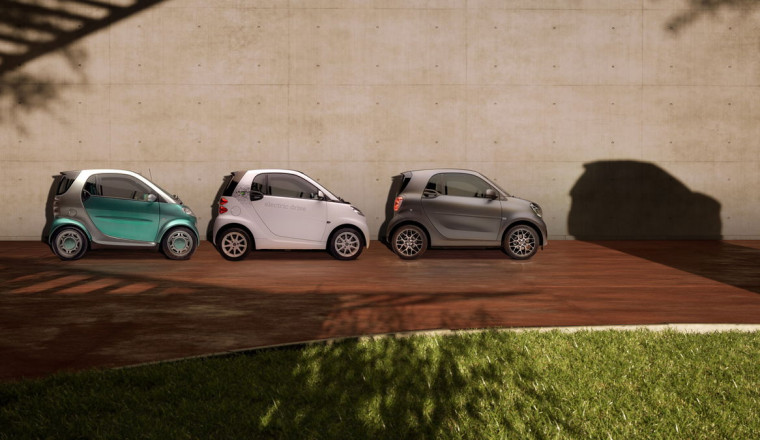 The Actually Small Smart Car Is Coming Back Next Year