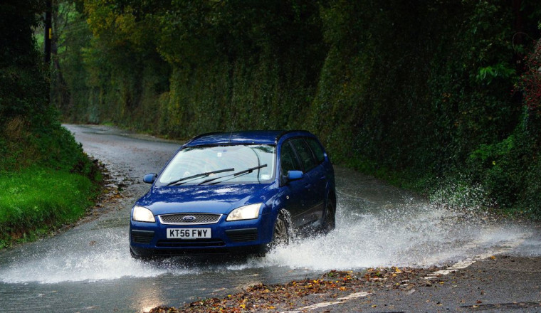 Simple 50p trick every driver should do before getting in car as September arrives