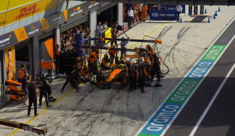 2025 Italian Grand Prix: Slow pit stop sees Norris lose P2 to Piastri