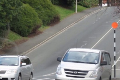 How do mobile speed camera vehicle operate in New Zealand?