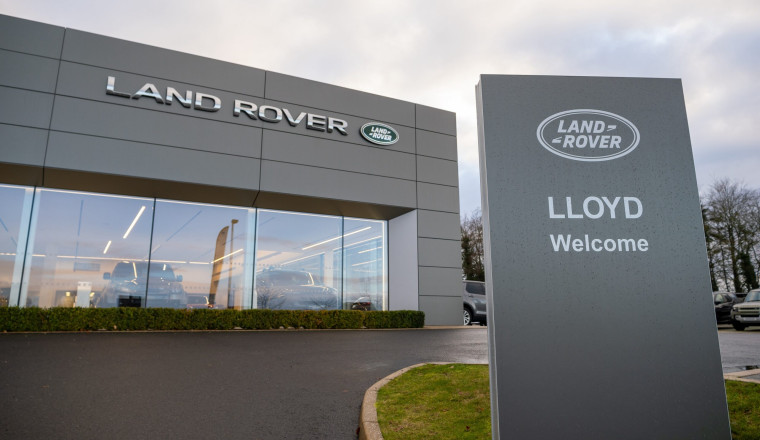 Lloyd Motor Group grows JLR portfolio after agreeing deal to buy three sites from Stratstone