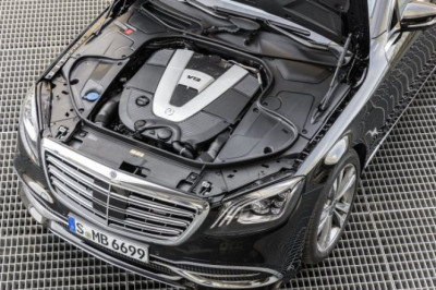 Mercedes-Benz Clings to Its V-12 Engine for the Next Decade—But What’s Under the Hood?