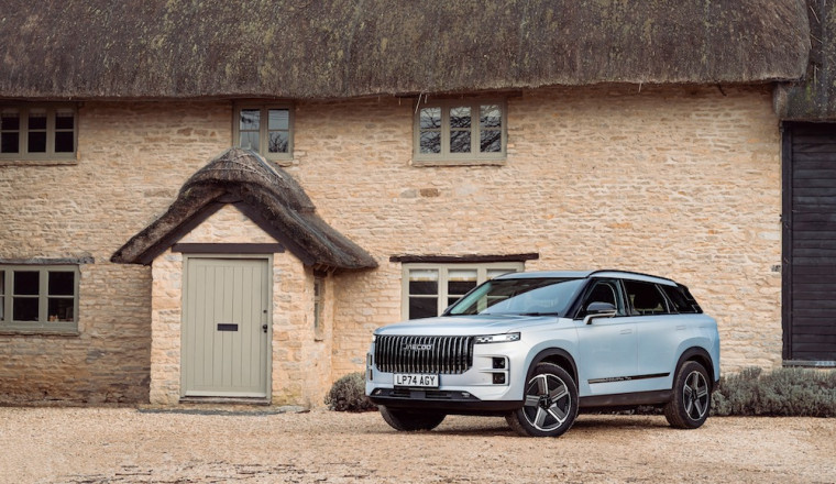 JAECOO 7 SHS tops UK plug-in hybrid sales in August, new launches on the way