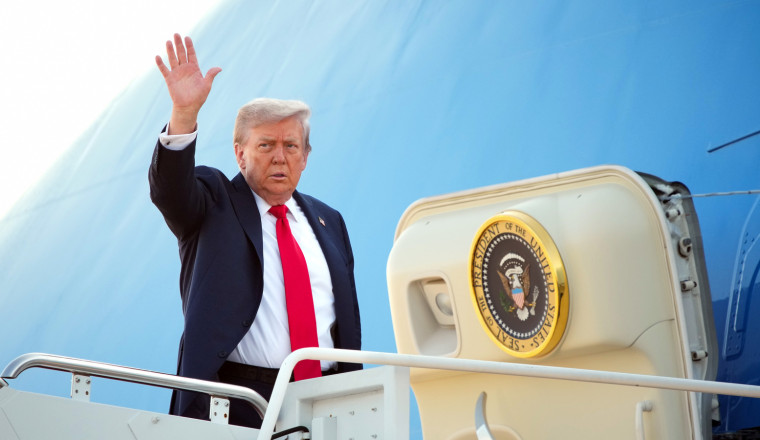 Trump Scraps Airline Cash Refunds Mandated By Biden