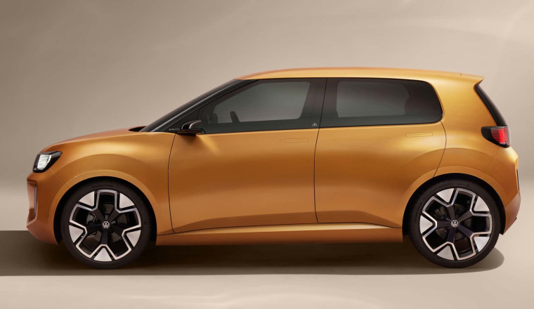 Volkswagen Boss Criticizes Pop-Out Door Handles: 'Terrible to Operate'