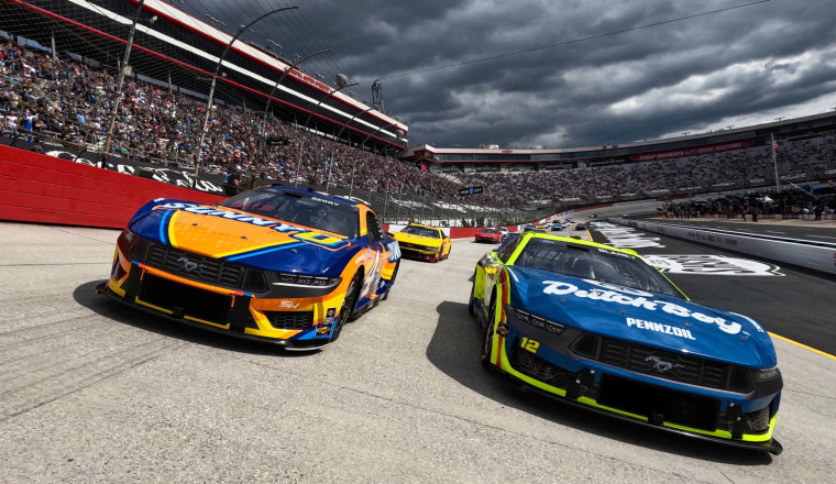 NASCAR TV schedule and starting grid for Bristol Motor Speedway