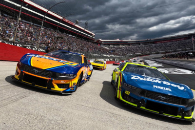 NASCAR TV schedule and starting grid for Bristol Motor Speedway