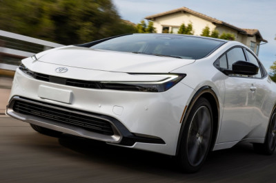 Toyota Built An App To Hack Plug-In Hybrid Owners' Brains And Make Them Actually Charge Their Cars