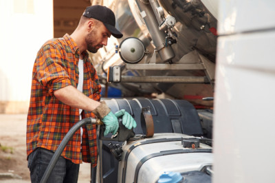 What Does A Lift Pump Do On A Diesel Engine (And How Is It Different From A Fuel Pump)?