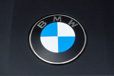 BMW Changed Its Famous Badge But You'll Have To Look Very, Very Hard To See What's Different
