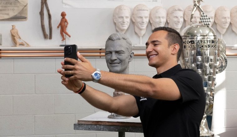 Alex Palou and Sculptor Will Behrends Reveal Clay Model for Borg-Warner Trophy