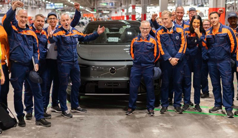 Crucial new Volvo EX60 to be revealed on 21 January