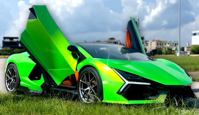 They Used A Junkyard Maxima To Build This Lamborghini Replica