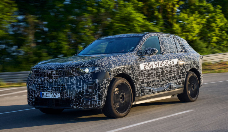 BMW confirms hydrogen iX5 with 300-plus mile-range