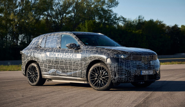 BMW confirms production hydrogen iX5 for 2028