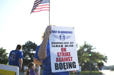 Striking Machinist Union Approves Offer That Boeing Never Made