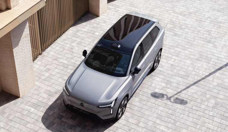 Volvo EX90 Upgraded With 800-Volt Architecture And New Computer Just A Year After It Launched