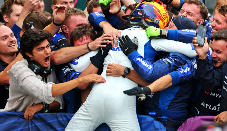 The Vowles meeting critical to Sainz's Williams breakthrough